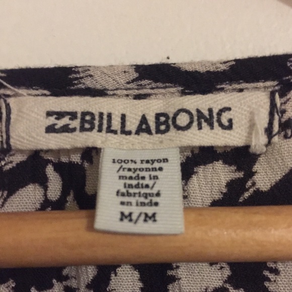 Black and white print blouse dress shirt - Picture 5 of 6